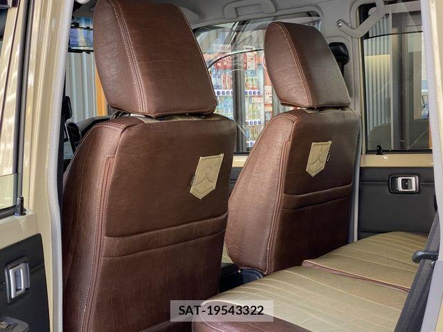 Toyota Land Cruiser 70 2024-08 6994682-17