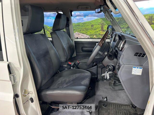 Toyota Land Cruiser 70 2025-09 6994681-7