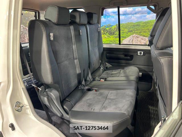 Toyota Land Cruiser 70 2025-09 6994681-8