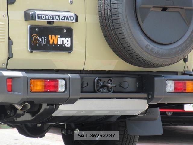 Toyota Land Cruiser 70 2024-02 7059102-9