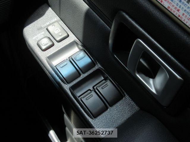 Toyota Land Cruiser 70 2024-02 7059102-26