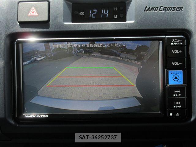 Toyota Land Cruiser 70 2024-02 7059102-28