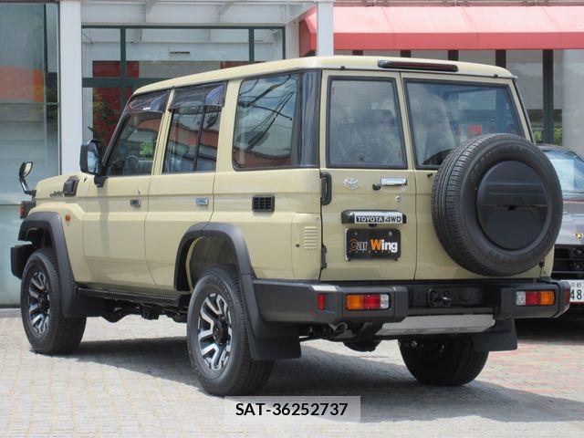 Toyota Land Cruiser 70 2024-02 7059102-8