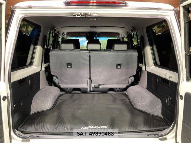 Toyota Land Cruiser 70 2025-08 7220523-10