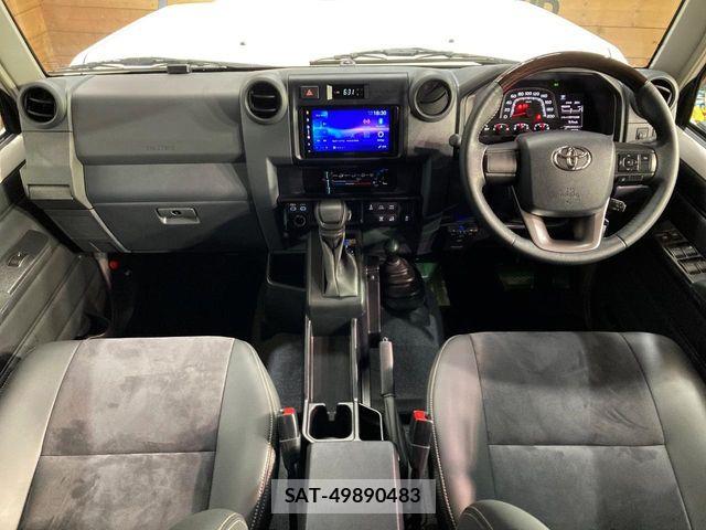 Toyota Land Cruiser 70 2025-08 7220523-1