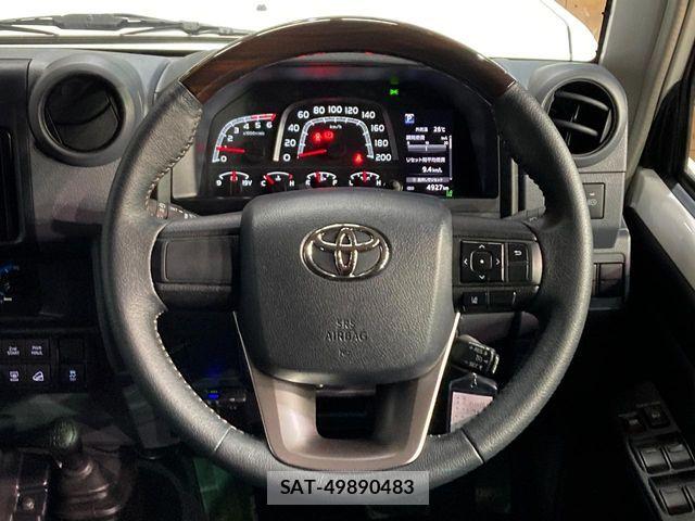 Toyota Land Cruiser 70 2025-08 7220523-7