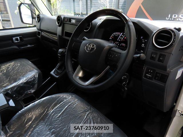 Toyota Land Cruiser 70 2024-08 7220517-16