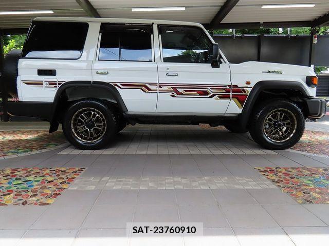 Toyota Land Cruiser 70 2024-08 7220517-3