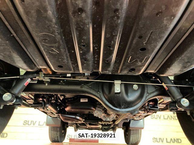 Toyota Land Cruiser 70 2025-03 7220518-18
