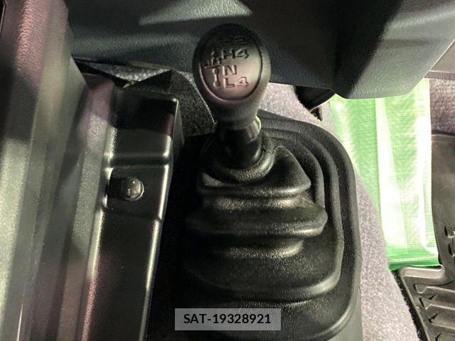 Toyota Land Cruiser 70 2025-03 7220518-5
