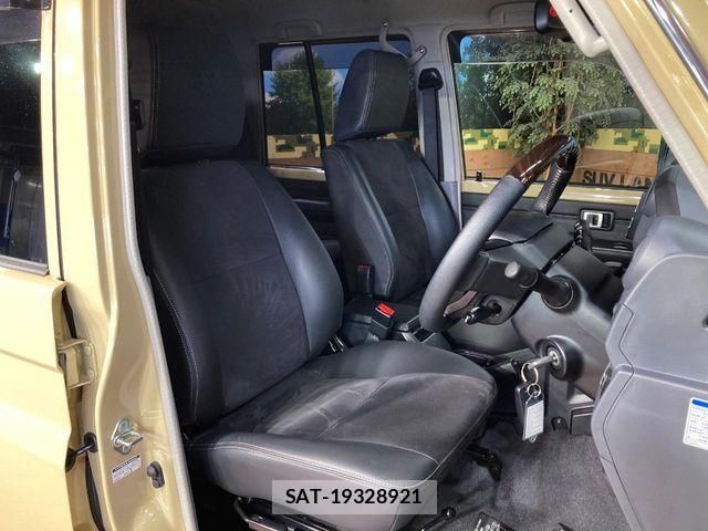 Toyota Land Cruiser 70 2025-03 7220518-7