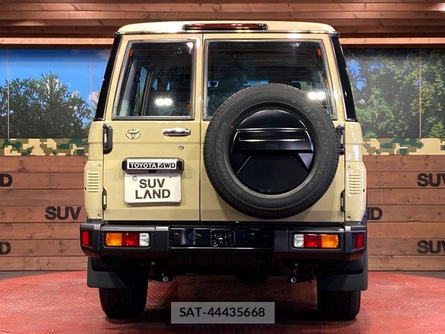 Toyota Land Cruiser 70 2025-05 7220521-14