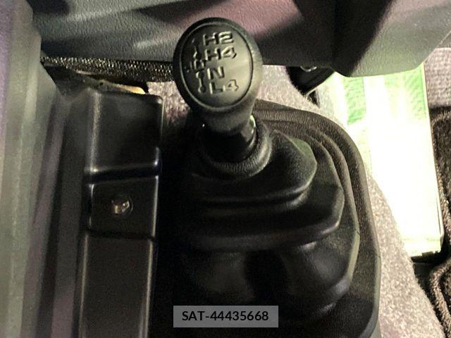 Toyota Land Cruiser 70 2025-05 7220521-5