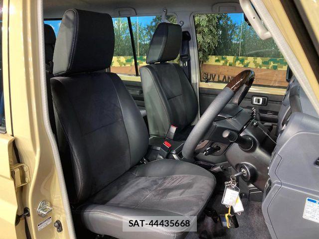 Toyota Land Cruiser 70 2025-05 7220521-8