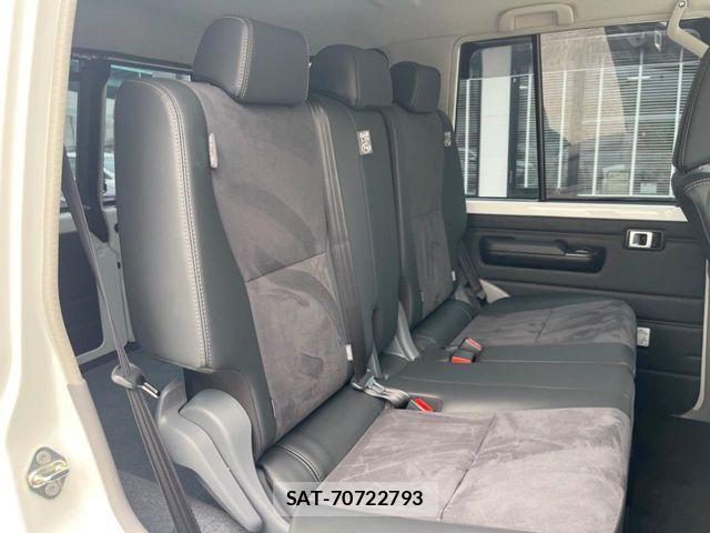 Toyota Land Cruiser 70 2025-04 7220519-9