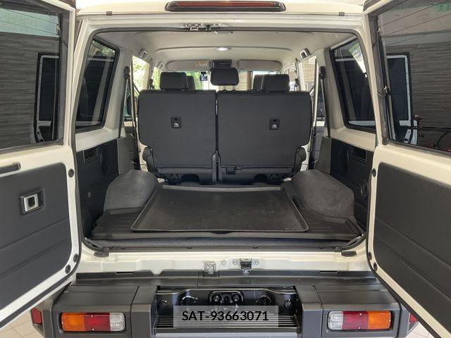 Toyota Land Cruiser 70 2024-01 7220515-13