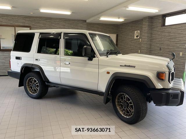 Toyota Land Cruiser 70 2024-01 7220515-26