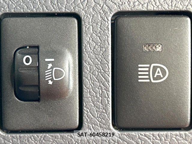 Toyota Land Cruiser 70 2024-07 7251212-5