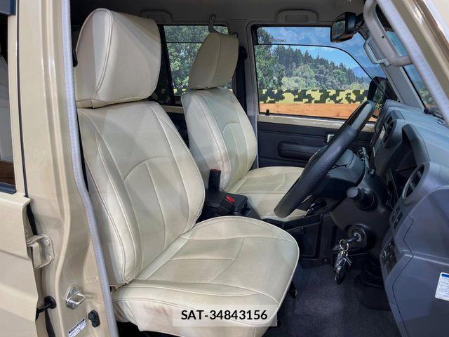 Toyota Land Cruiser 70 2024-01 7251213-10