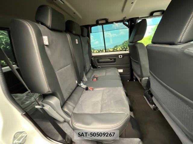 Toyota Land Cruiser 70 2024-02 7272157-9