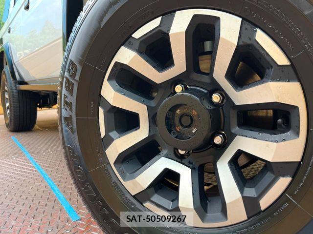 Toyota Land Cruiser 70 2024-02 7272157-13