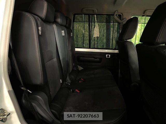 Toyota Land Cruiser 70 2024-01 7327821-9