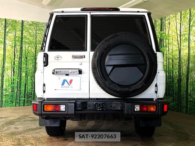 Toyota Land Cruiser 70 2024-01 7327821-15