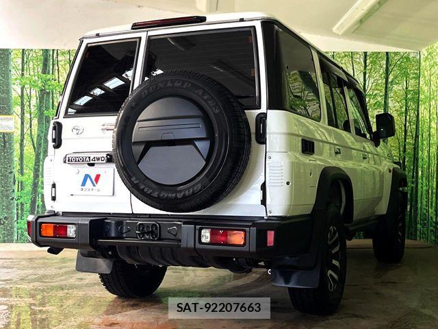 Toyota Land Cruiser 70 2024-01 7327821-17
