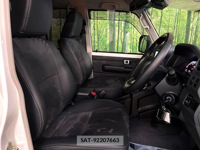 Toyota Land Cruiser 70 2024-01 7327821-8