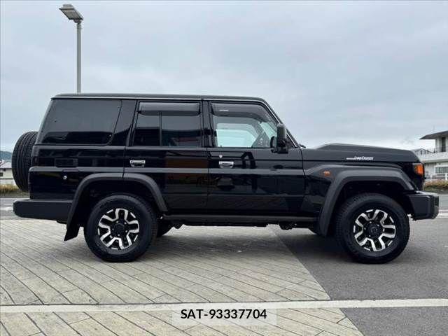 Toyota Land Cruiser 70 2025-07 7327820-11