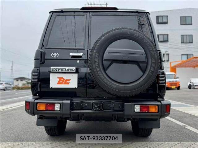 Toyota Land Cruiser 70 2025-07 7327820-13