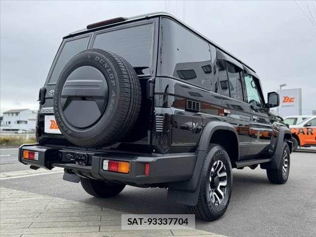 Toyota Land Cruiser 70 2025-07 7327820-14