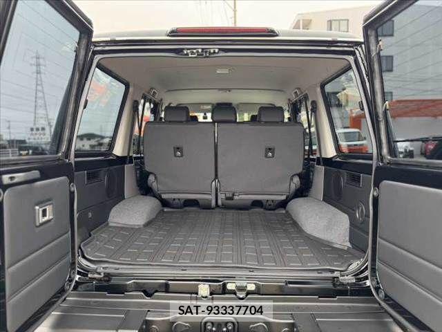 Toyota Land Cruiser 70 2025-07 7327820-19