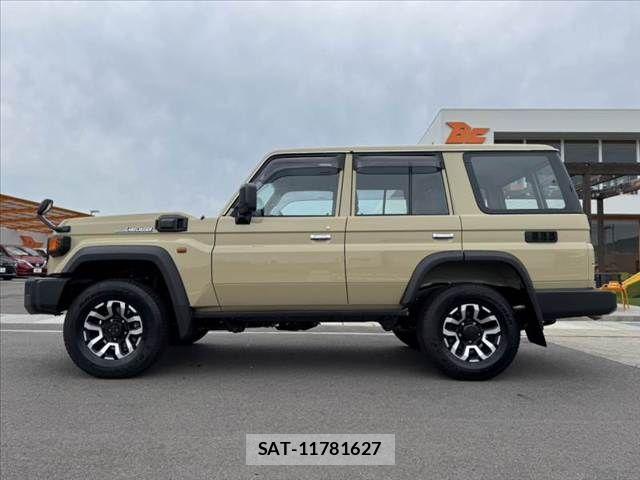 Toyota Land Cruiser 70 2024-02 7358343-10