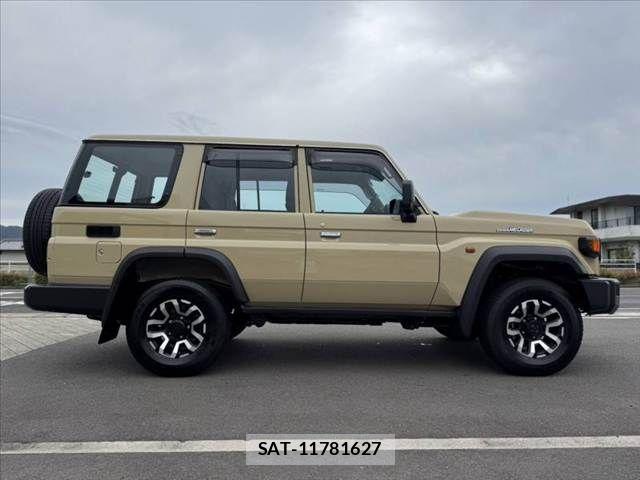 Toyota Land Cruiser 70 2024-02 7358343-11