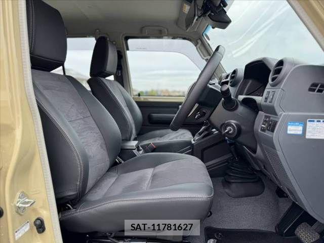 Toyota Land Cruiser 70 2024-02 7358343-15