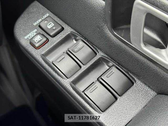 Toyota Land Cruiser 70 2024-02 7358343-23