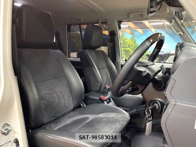 Toyota Land Cruiser 70 2025-03 7358348-7
