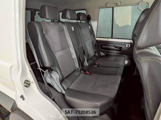 Toyota Land Cruiser 70 2024-05 7358346-5