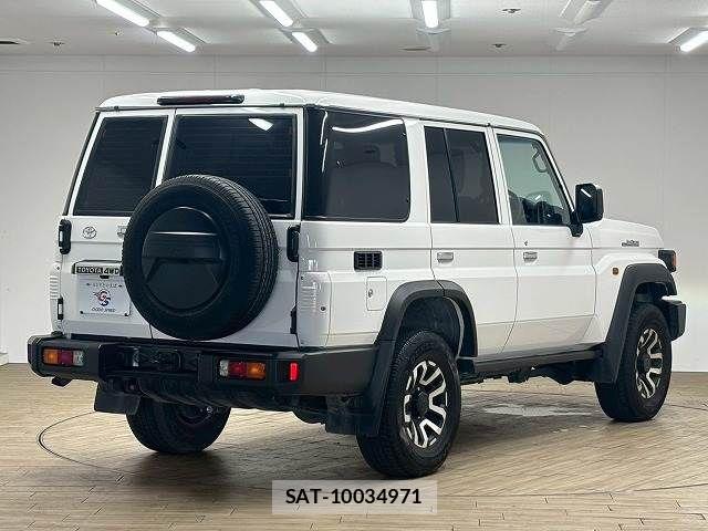 Toyota Land Cruiser 70 2024-06 7358345-15