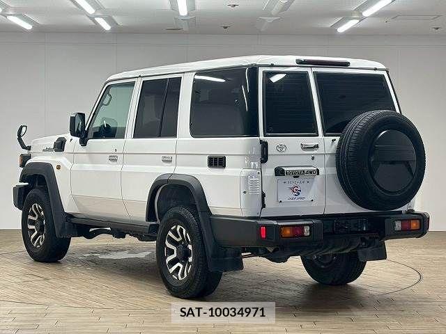 Toyota Land Cruiser 70 2024-06 7358345-16