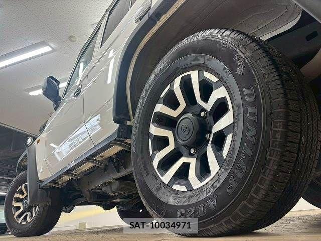 Toyota Land Cruiser 70 2024-06 7358345-18