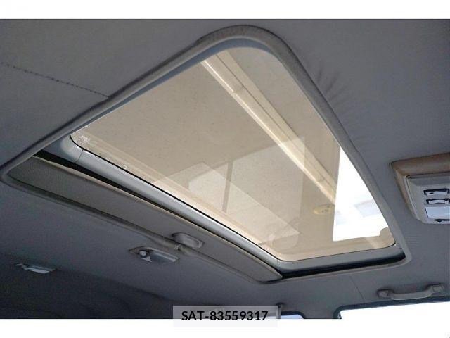 Toyota Land Cruiser 70 1992-01 7455226-19