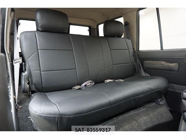 Toyota Land Cruiser 70 1992-01 7455226-7