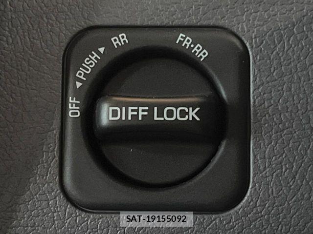 Toyota Land Cruiser 70 2025-03 7501148-6