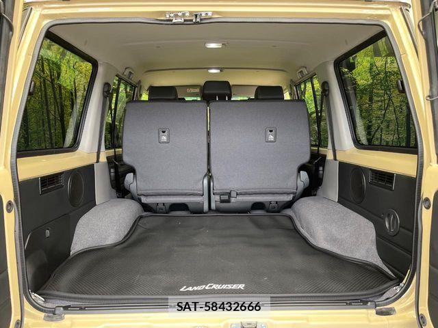 Toyota Land Cruiser 70 2024-02 7501150-10