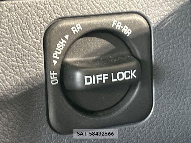 Toyota Land Cruiser 70 2024-02 7501150-6