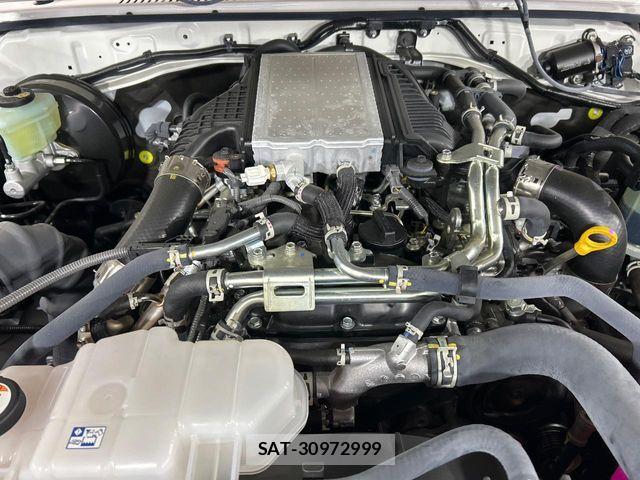 Toyota Land Cruiser 70 2024-04 7617437-17
