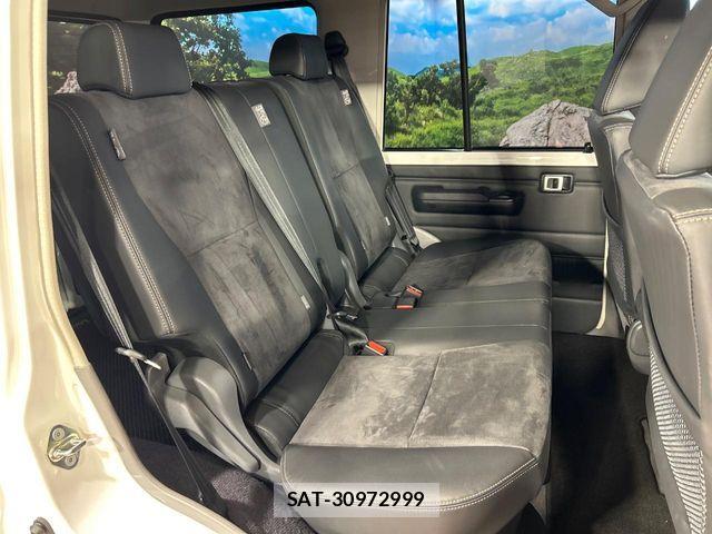 Toyota Land Cruiser 70 2024-04 7617437-8