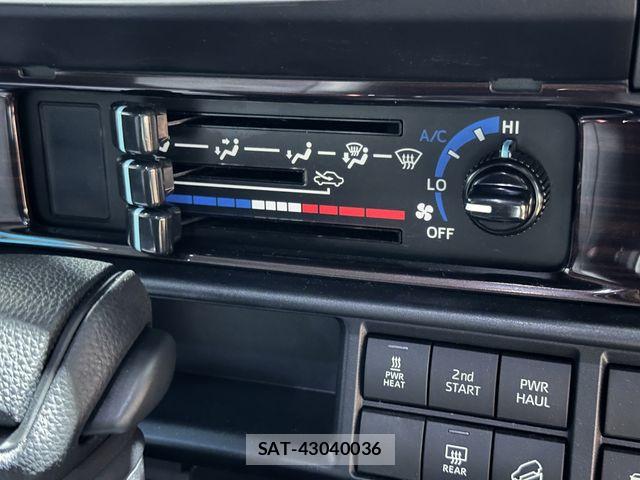 Toyota Land Cruiser 70 2025-05 7617441-11